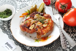 Свинина запеченная в томатном маринаде