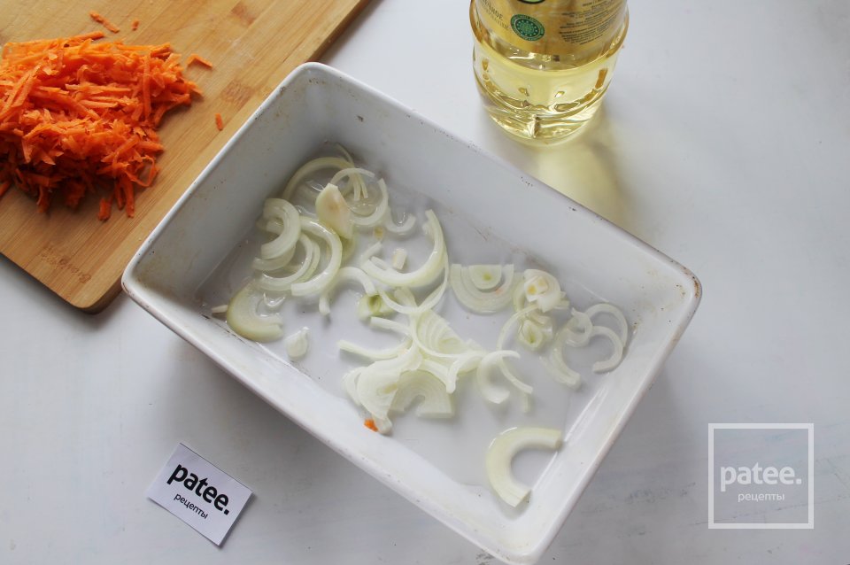 Треска запеченная с картошкой в сметанно-майонезной заливке - Шаг 6