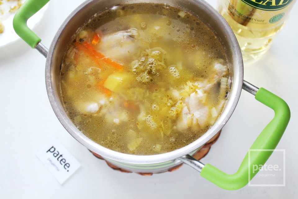 Рассольник с куриными крыльями и рисом - Шаг 14