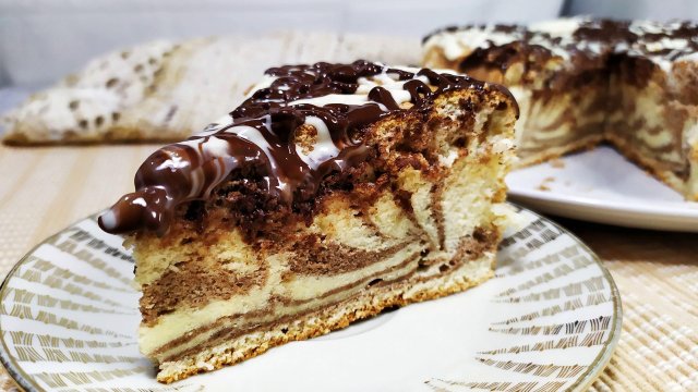 Бисквитный пирог "Зебра" с шоколадом