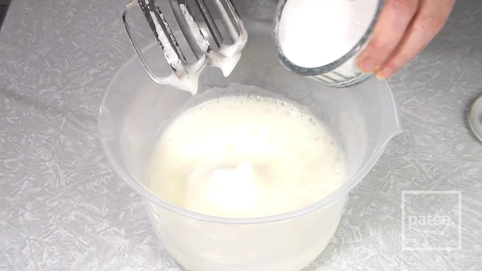 Бисквитный пирог "Зебра" с шоколадом - Шаг 9