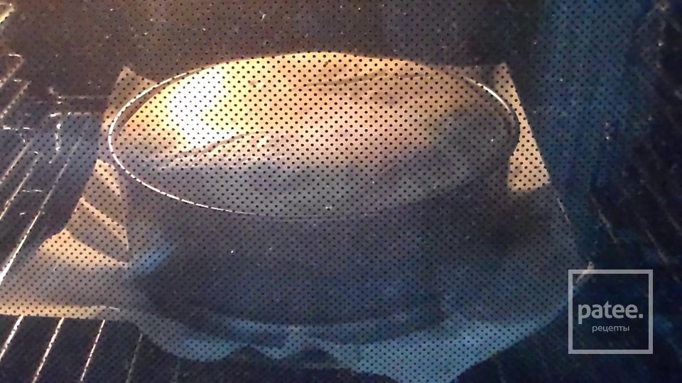 Бисквитный пирог "Зебра" с шоколадом - Шаг 14