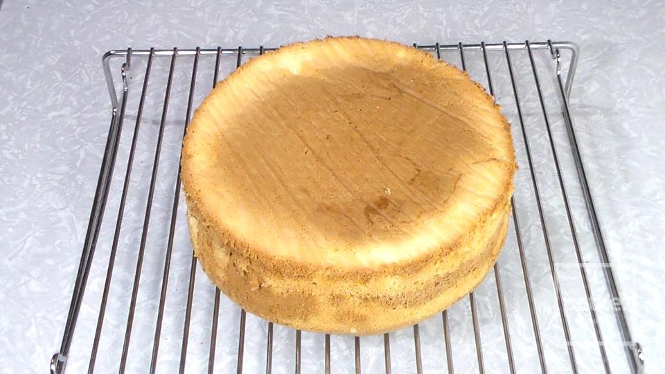 Бисквитный пирог "Зебра" с шоколадом - Шаг 15