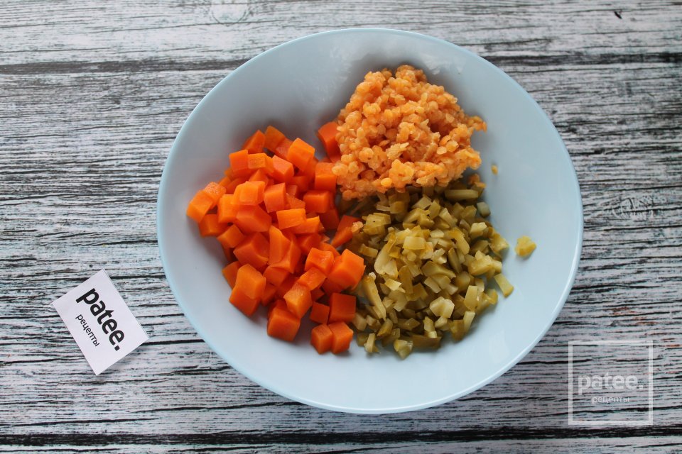 Салат с чечевицей, морковью и копчёной грудинкой - Шаг 12