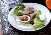 Холодец из свиных ножек и мяса индейки