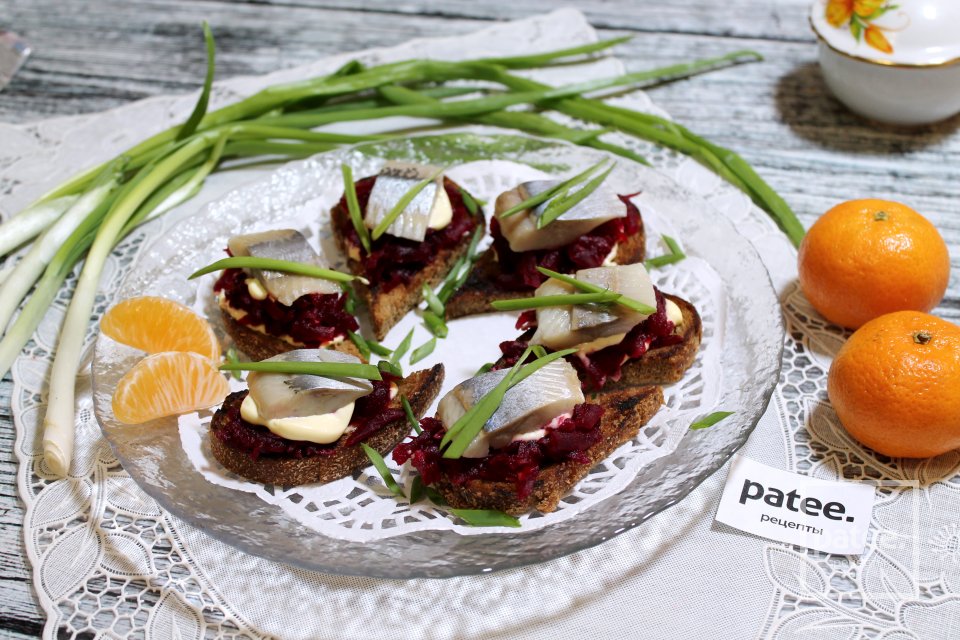 Тосты "селедка под шубой" - Шаг 10