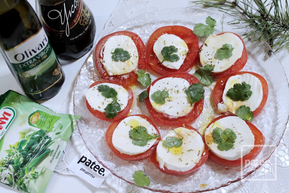 Капрезе с листьями кориандра - Шаг 10