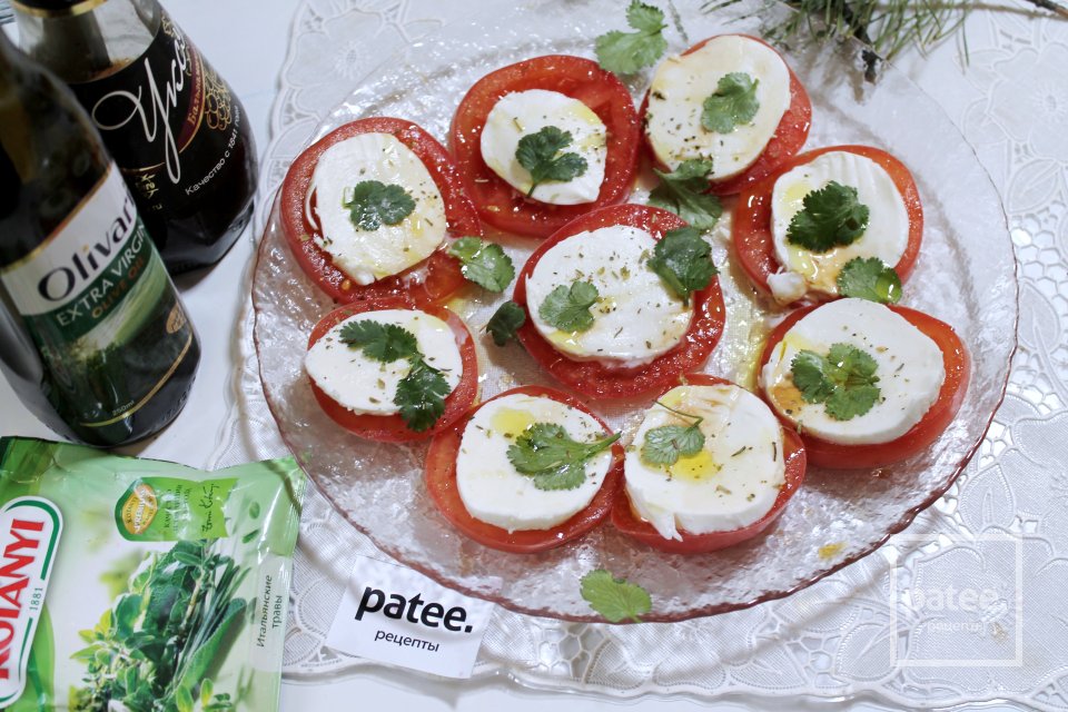 Капрезе с листьями кориандра - Шаг 11