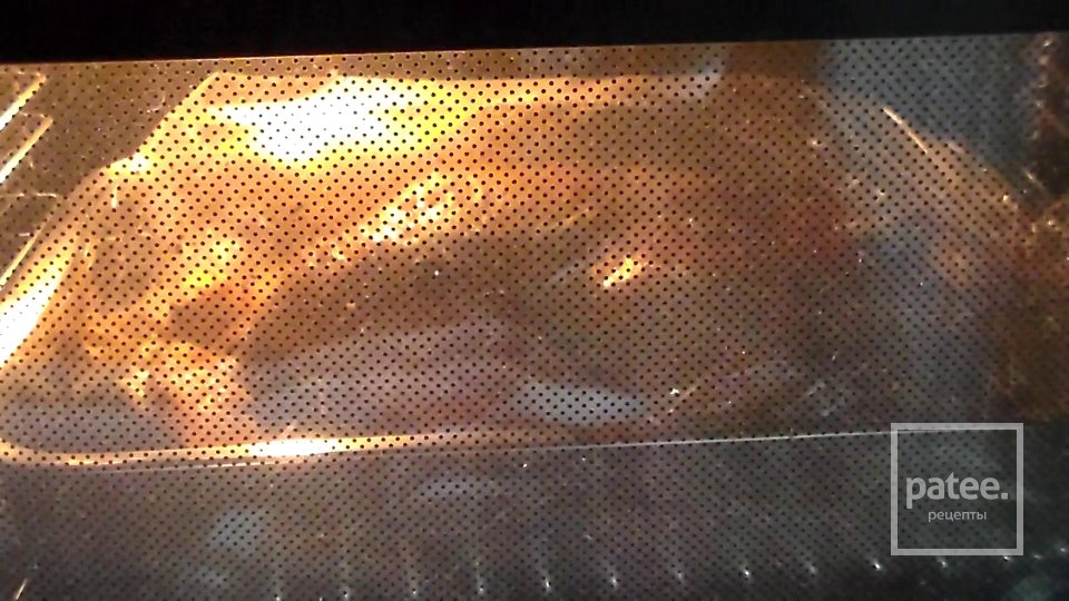 Утка с яблоками в духовке - Шаг 9