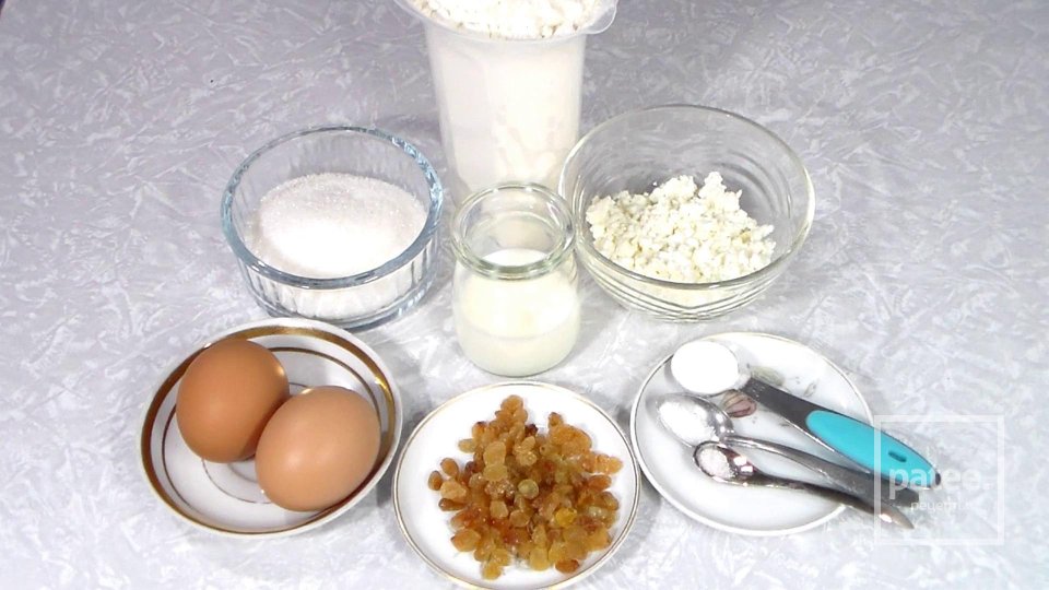 Творожное печенье с изюмом - Шаг 1