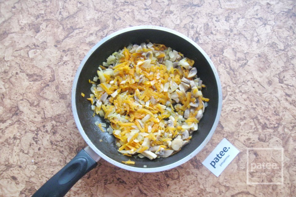 Карп запеченный с рисом и овощами - Шаг 5