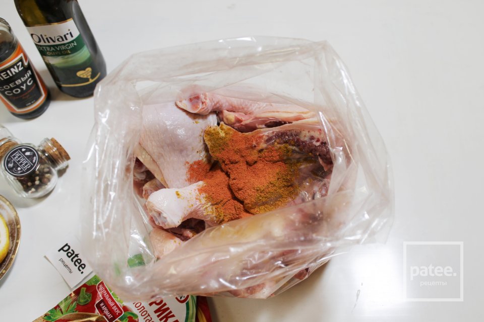 Куриные окорочка, запеченные в рукаве в духовке - Шаг 4