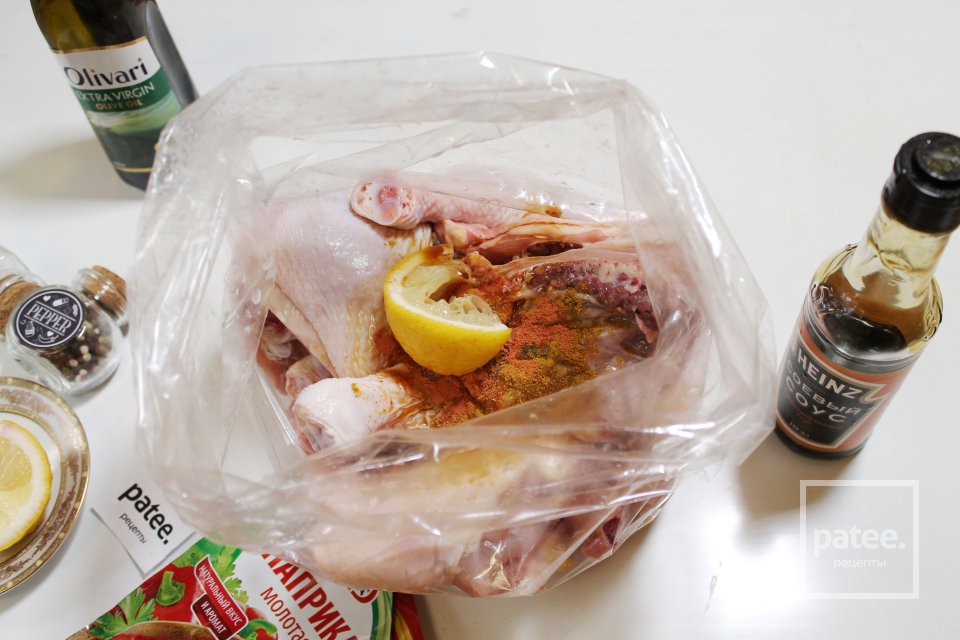 Куриные окорочка, запеченные в рукаве в духовке - Шаг 6