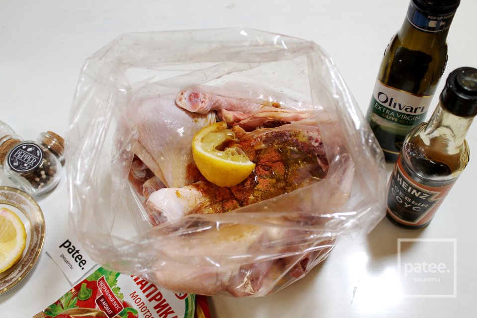 Куриные окорочка, запеченные в рукаве в духовке - Шаг 7