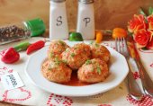 Куриные тефтели со свеклой и гречкой