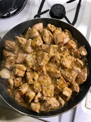 Свинина в сметане с зеленью. - Шаг 2