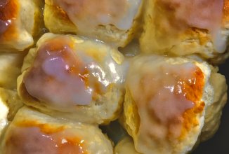 Мягкие булочки с лимонной глазурью)