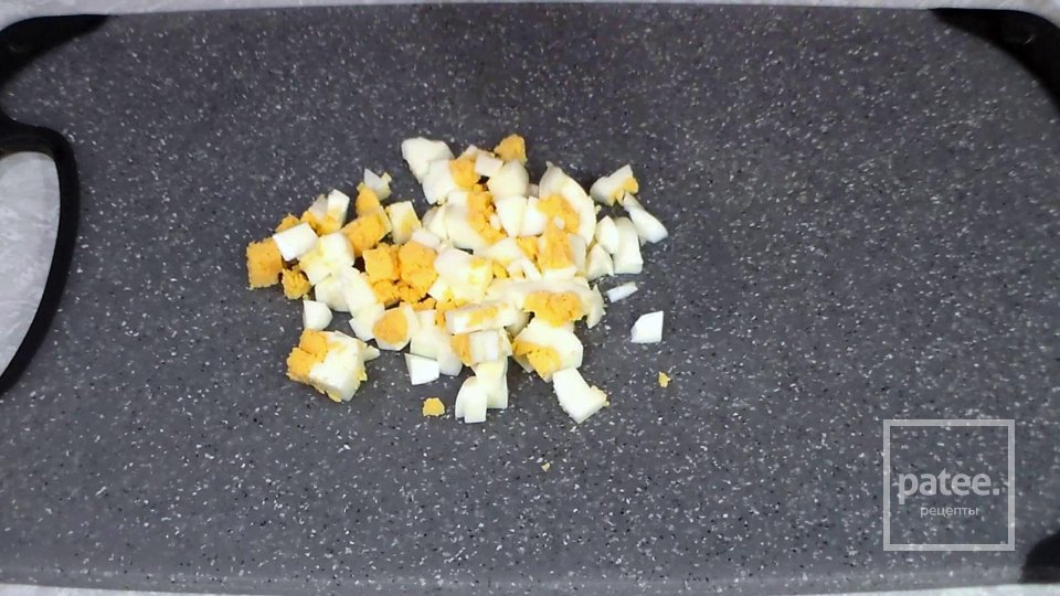 Салат со шпинатом без майонеза - Шаг 4