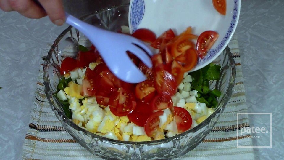 Салат со шпинатом без майонеза - Шаг 8