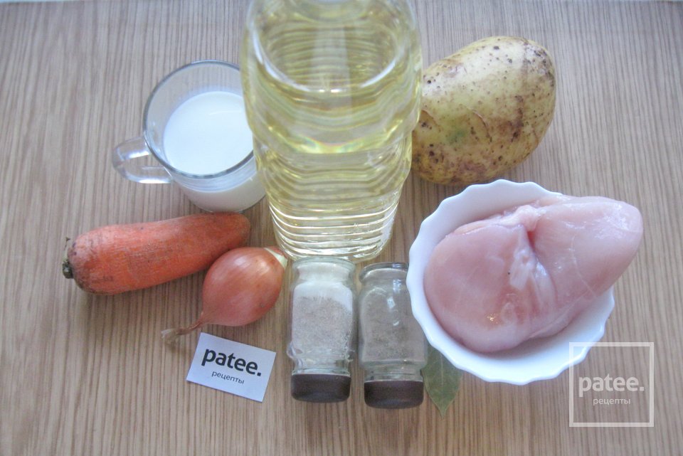 Картофель с курицей тушеный в молоке - Шаг 1