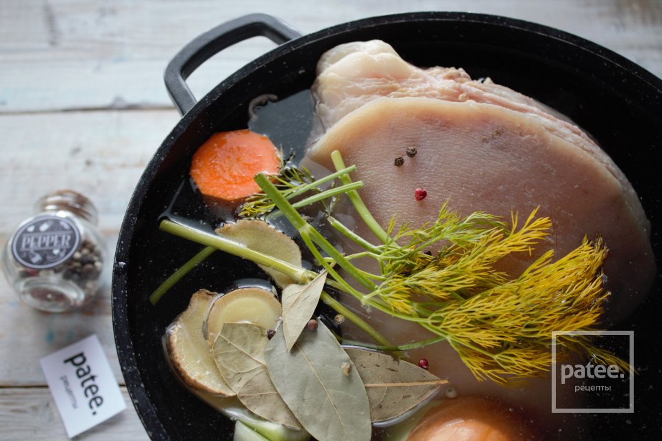 Рулька свиная в горчично-медовом соусе в духовке - Шаг 8