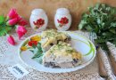 Мясное ассорти с грибами и сливками