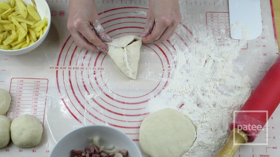Эчпочмак. Треугольные пирожки с мясом и картошкой - Шаг 4
