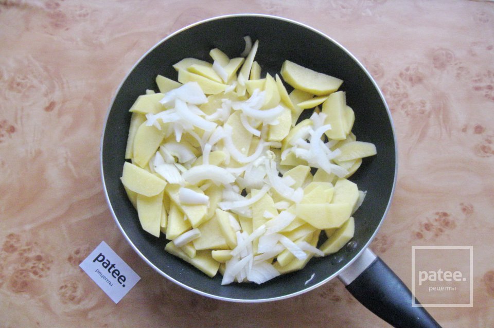 Омлет с картофелем и грибами - Шаг 3