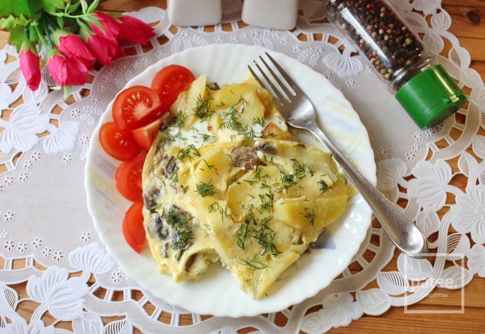 Омлет с картофелем и грибами - Шаг 12