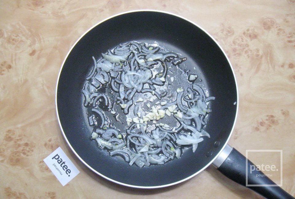 Куриное филе с шампиньонами и сливками - Шаг 3