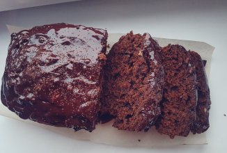 Шоколадный кекс с клюквой