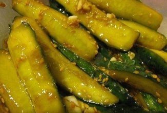 Закусочные огурцы.