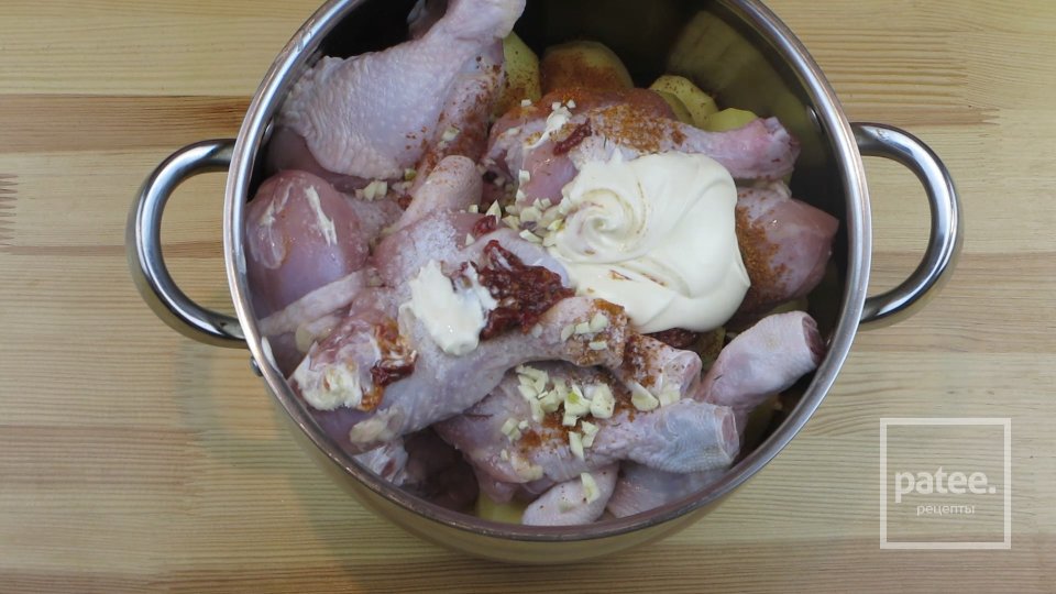 Курица с картошкой в духовке - Шаг 3