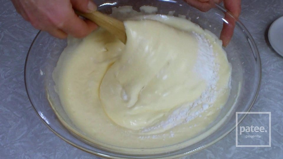 Бисквитный Рулет с Творожным Кремом и Персиками - Шаг 6