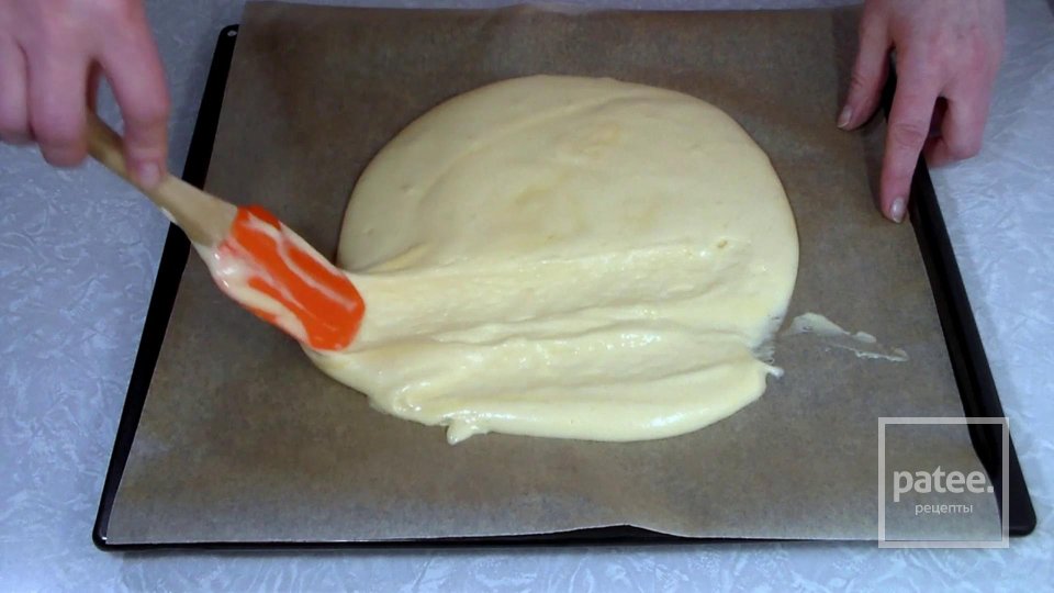 Бисквитный Рулет с Творожным Кремом и Персиками - Шаг 9