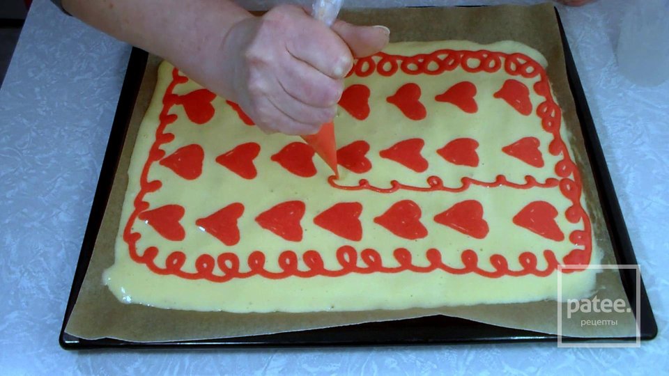 Бисквитный Рулет с Творожным Кремом и Персиками - Шаг 10