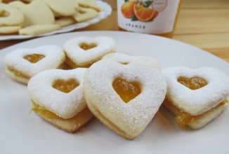 Миндальное печенье с апельсиновым джемом