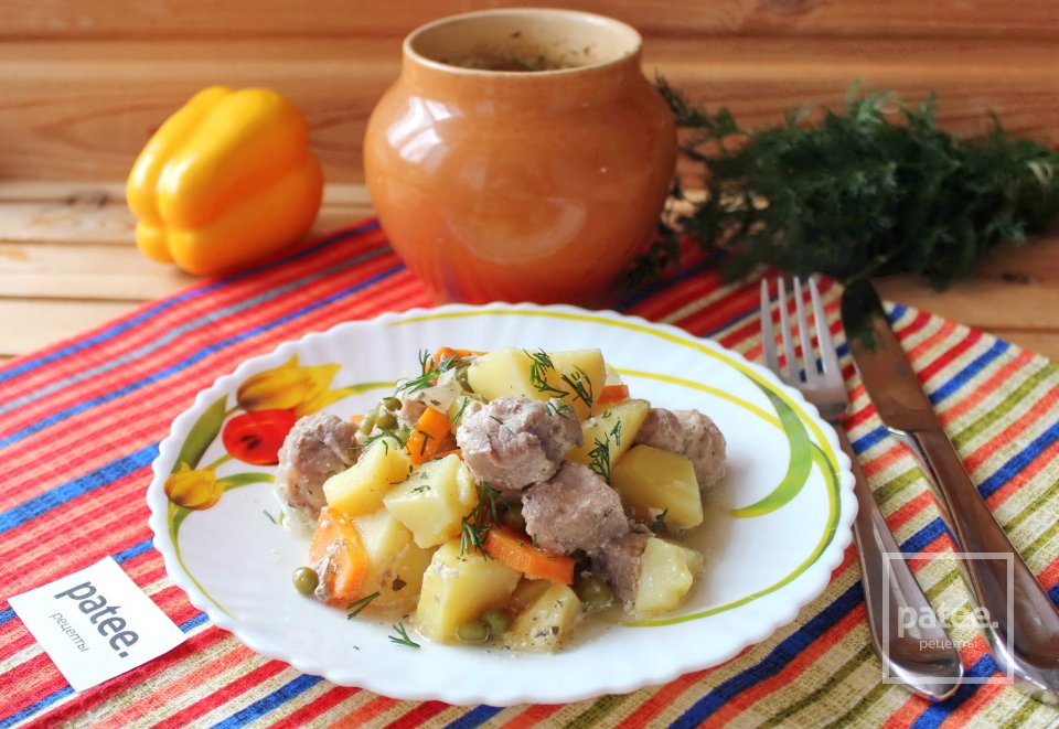 Свиная шейка с овощами в горшочках - Шаг 12