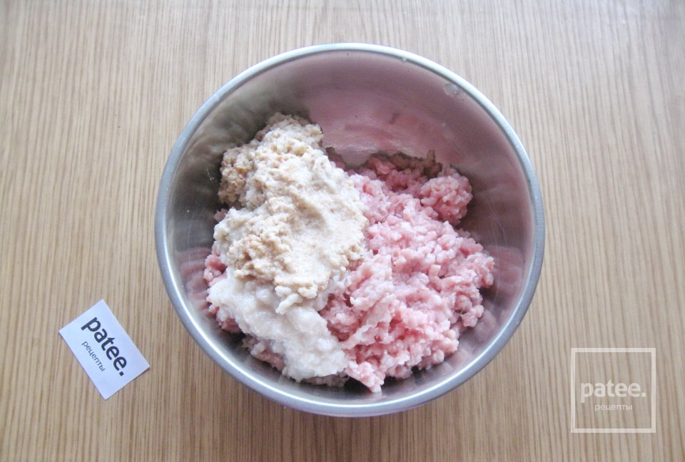 Котлеты с капустой в соусе - Шаг 3