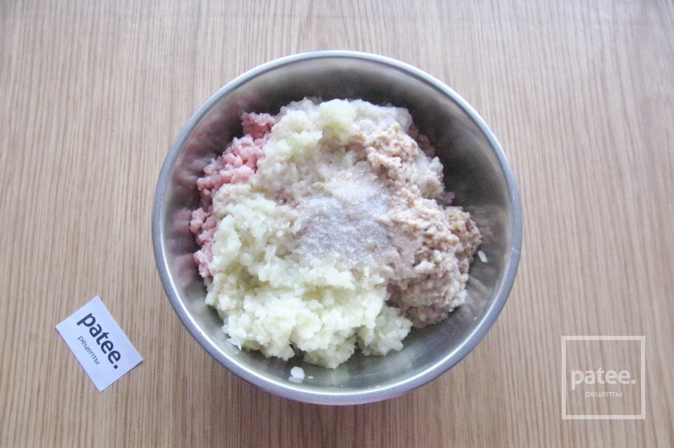 Котлеты с капустой в соусе - Шаг 6