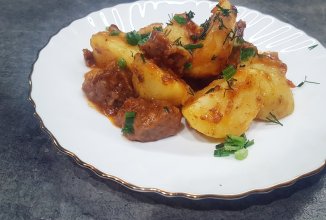 Гуляш из говяжьей вырезки