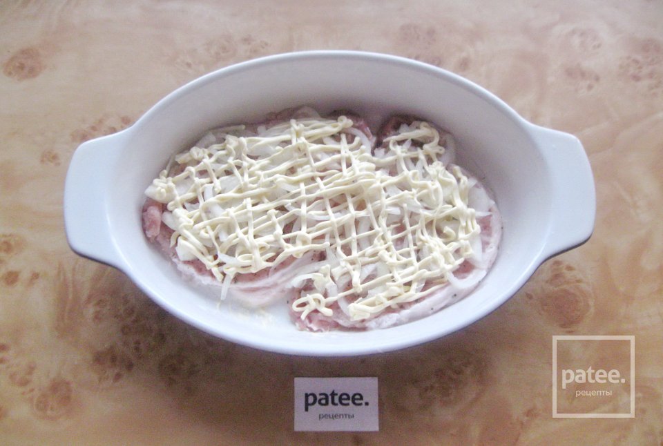 Свиная корейка под майонезом в духовке - Шаг 7