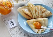 Блины заварные на молоке с яблоком