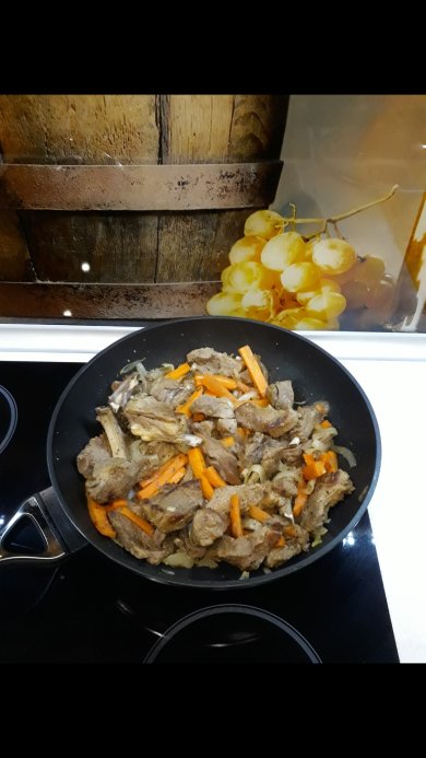 Баранина томлёная в пиве. - Шаг 6