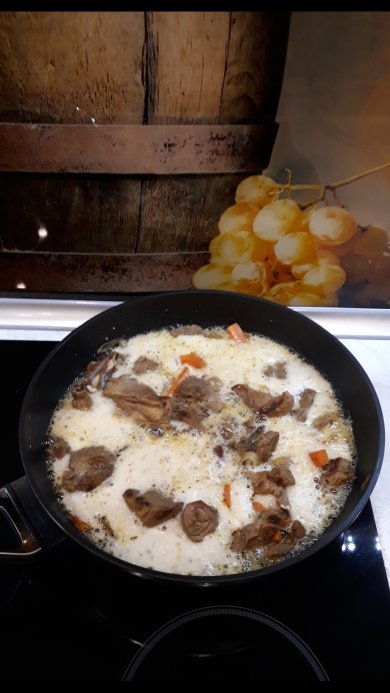 Баранина томлёная в пиве. - Шаг 7