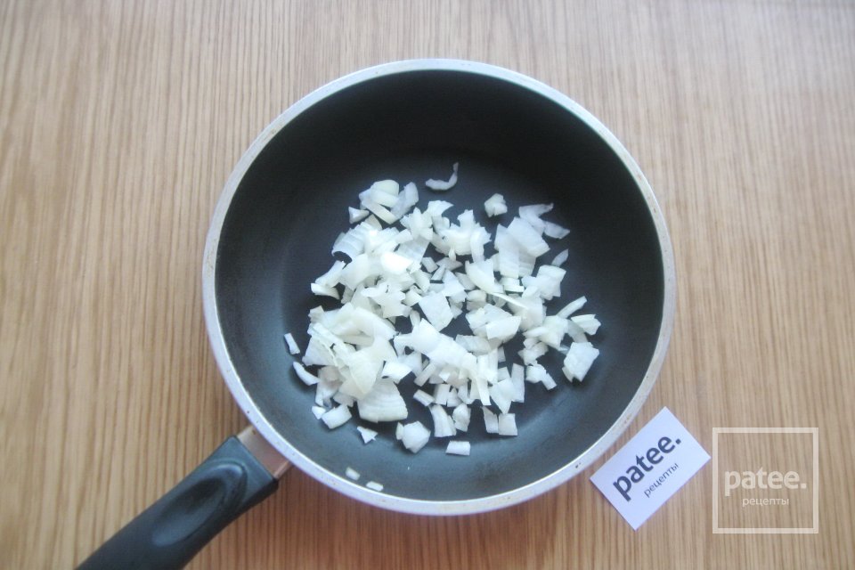 Бутерброды с грибами, сыром и огурцом - Шаг 2