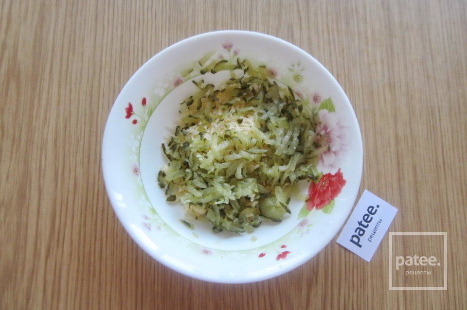 Бутерброды с грибами, сыром и огурцом - Шаг 6