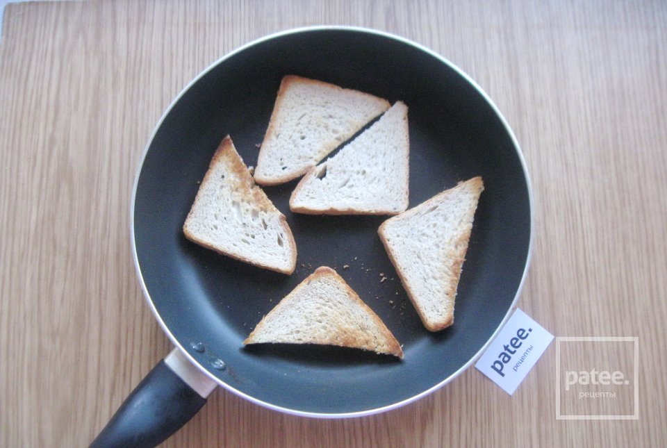 Бутерброды с грибами, сыром и огурцом - Шаг 10