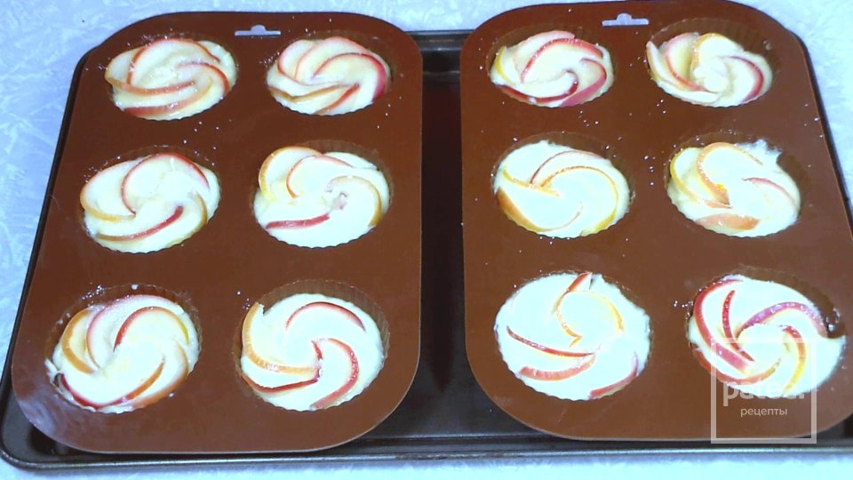 Кексы с яблоками, простой рецепт - Шаг 9