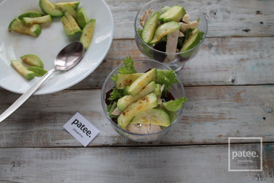 Салат со свеклой, курицей и апельсином - Шаг 12